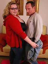 Sexy blonde bbw Holly...